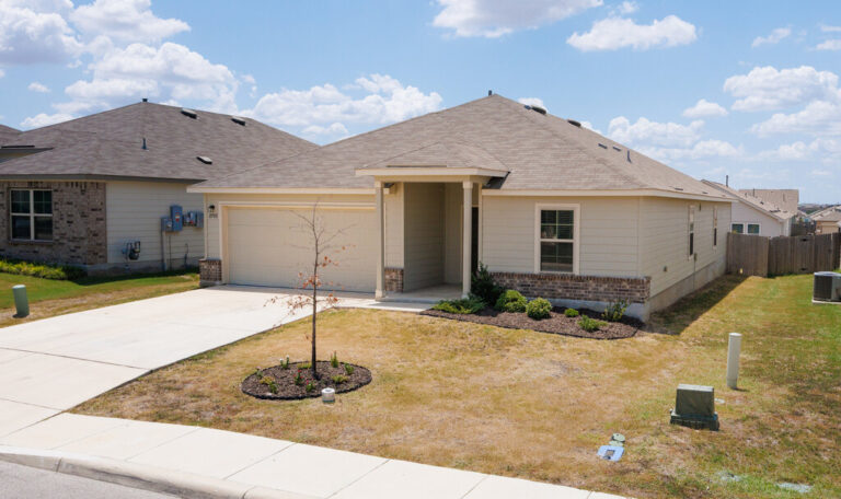 10708 Rosalina Loop